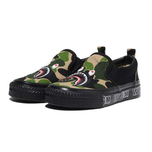 ۻ㣺ɫBLX 18 ͼSLIP ONһŵЬBAPE 2351.6Ԫ4(587.9Ԫ/)