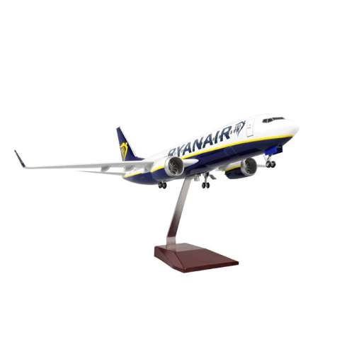 棨صƣ Ӵơ𰲺737ͻɻģƴװڼRyanair 704.01Ԫ3(234.67Ԫ/)