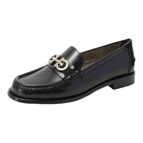 ɫ 4.5 FerragamoĽָЬЬ 9372.36Ԫ2(4686.18Ԫ/)