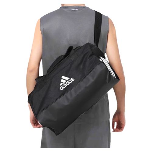 ɫ IP9863 20-35 adidasϴ˹199Ԫ