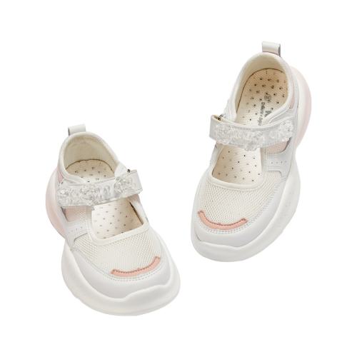 ۻ㣺ɫֻ 31 άŮͯдͯ˶Ь318Ԫ2(159Ԫ/)
