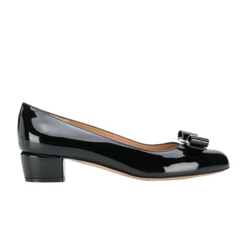 ɫ 36 Ferragamoǳڴָ߸Ь5310Ԫ