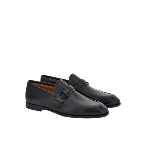 ɫ 6 ϢĪЬFERRAGAMO7650Ԫ