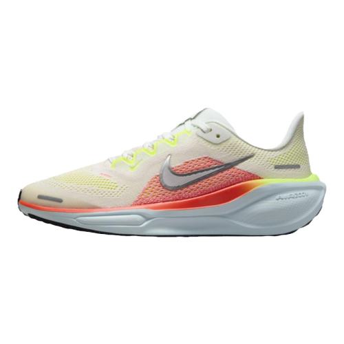 ۻ㣺004Ӱ/ռ//ҹ 32 NikeͿСͯרҵܲЬ649Ԫ