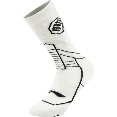 ۻ㣺ɫ M (Ь35-39 ͲŮͬг೤40.8Ԫ