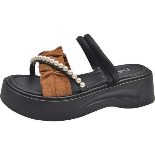 ۻ㣺ɫ 34 2025¿ЬŮĺ׷ٴһЬѧ36.75Ԫ