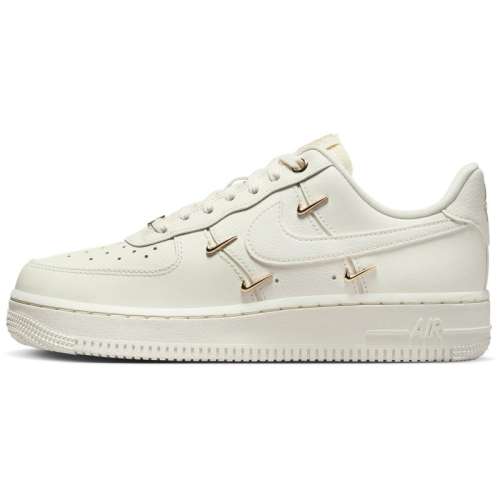 ۻ㣺111/// 35.5 NikeͿ˿վһŮ˶Ь724Ԫ