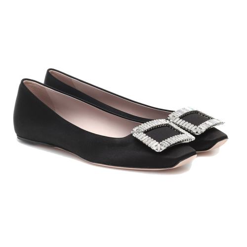 ɫ 35 Roger Vivier/޽ܡάά¿ŮЬˮװΰƽЬ13040Ԫ