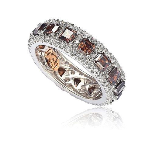 ɫ US 7 ӪSuzy Levian ɫͰɫִָ ɫ 