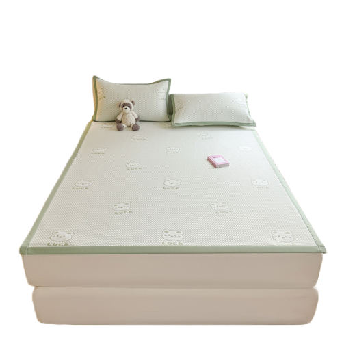 床席款-LUCK小冰熊-绿??A类母婴★凉而不冰★可机洗 单件-60x120cm【适合5-28cm内床垫使用】 【A级母婴可用】冰豆豆凉席床单 15.7元