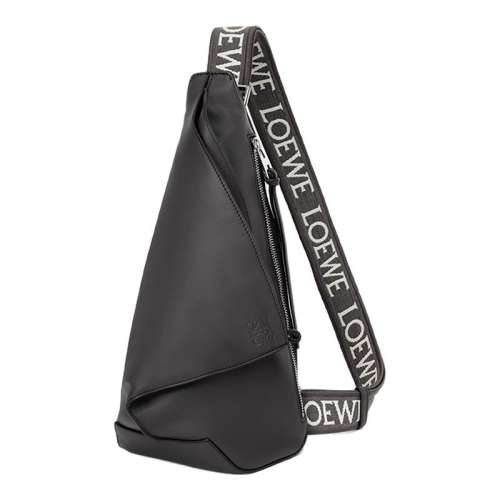1220 ɫ Loewe ʿذ17450Ԫ