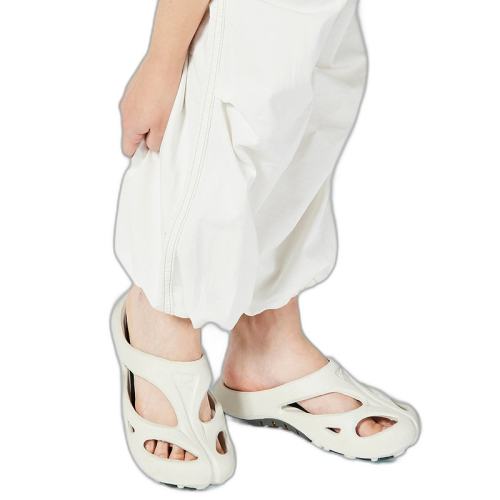 ǳɫ 26 ճKeenƶ ŮЬ white 23cm 1026264 SHANTIЬ491.92Ԫ