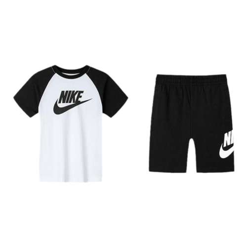 ڲɫ 110/52S NikeͯװƷ    145Ԫ