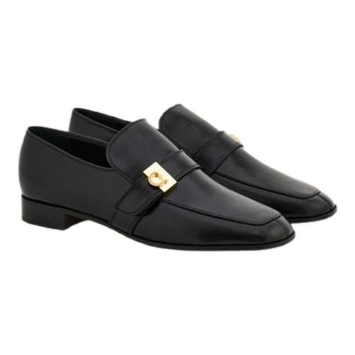 ɫ 4 24ϢFERRAGAMOĽŮʿHugָЬ7950Ԫ