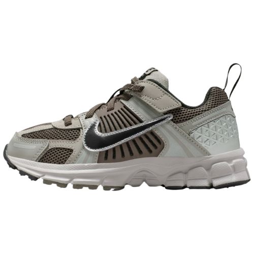 HF6999-010 28 NIKEͿСͯVOMERO 5 (PS)˶ЬHF6999-010445.5Ԫ