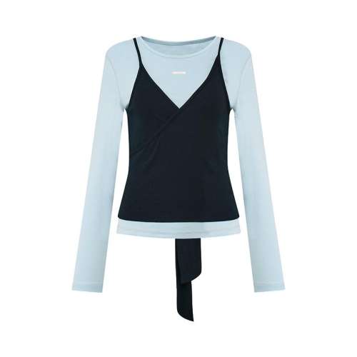 ɫ  ӪKentti ٷײɫʽԸгڴ