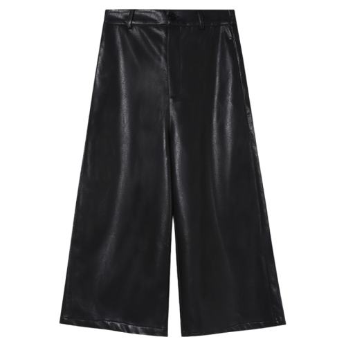 ���ڲ�������ɫ S ��¹�︴�ŷ�Ƥ�˷ֿ�