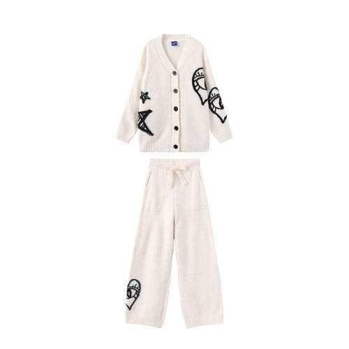 ɫ S ͬ¿ʱмҾӷװ 228Ԫ