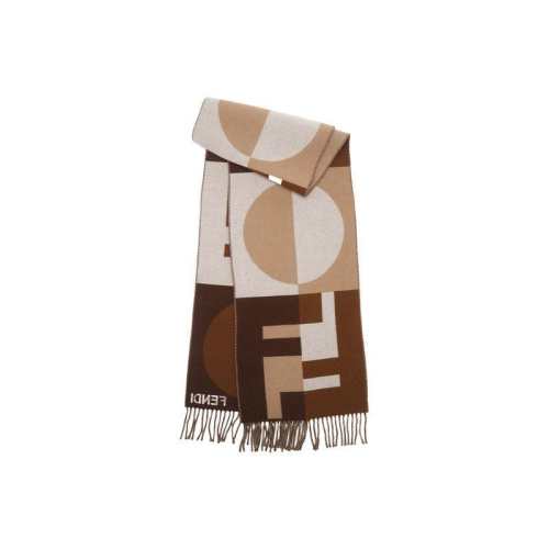 ���ڲ�������ɫ ����Ӫ��FENDI�ҵ�ƴɫ���logo�Ứ��Ů������ë�������ճ�Χ��