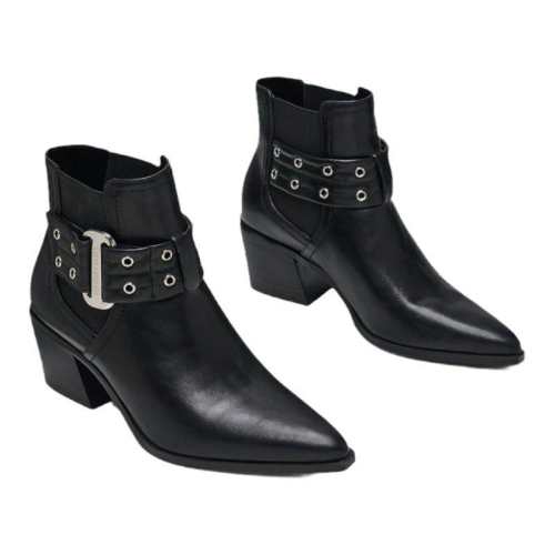 ���ڲ�������ɫ 35 �ж���ѥŮʿ�ָ�ʱ�ж�ѥ 795Ԫ