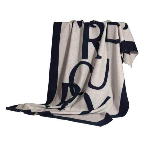 �ۻ��㣺��ë̺��100%��ë+ɫ֯����+һ̺���á�M�������� 130cm��200cm ˮ�Ǽҷ�100%��ë�Ứ̺�� 1529.15Ԫ(������)