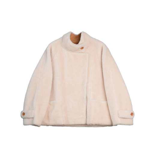 �ۻ��㣺�װ� S ELLE��Ƥ��ë�޶�����