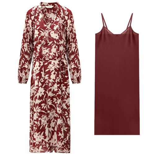 ���ڲ������ƺ죨����ȹ+�ڴ�ȹ�������� S COCO BELLAӡ������ȹ������ 329Ԫ