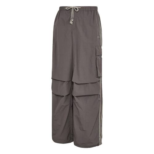 ���ڲ�����KV6897/ľ̿��/��ͼ�� XS ���ϴ�˹��Ҷ��Ů������˶���