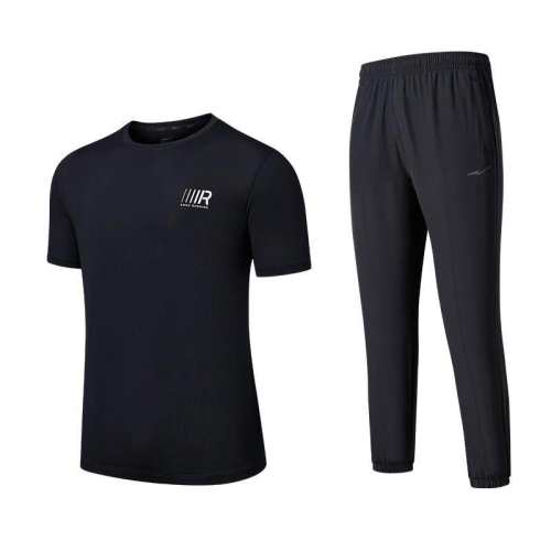 erke/���Ƕ�����ʿ�˶���װ��2025��-���� M  233.68Ԫ��2��(��116.84Ԫ/��)