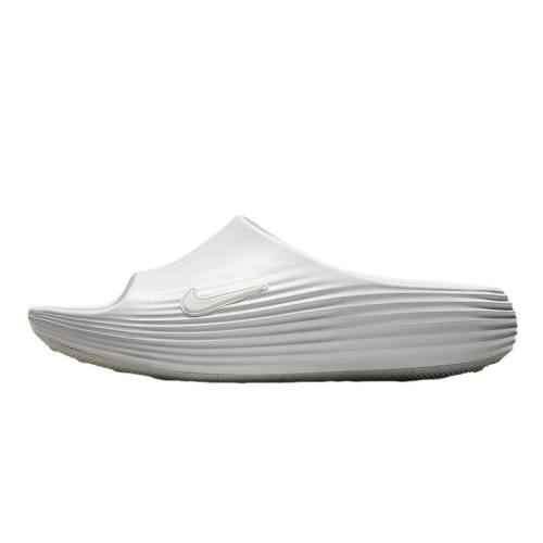 ���ڲ������Ϳ������ļ�͸���˶�ɳ̲��ЬHV4479-001 40  293Ԫ