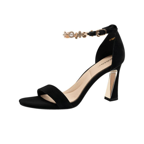 ����巨ʽͨ��һ�ִ��ָ���Ь�����8.5cm 34  1094.58Ԫ��3��(��364.86Ԫ/��)