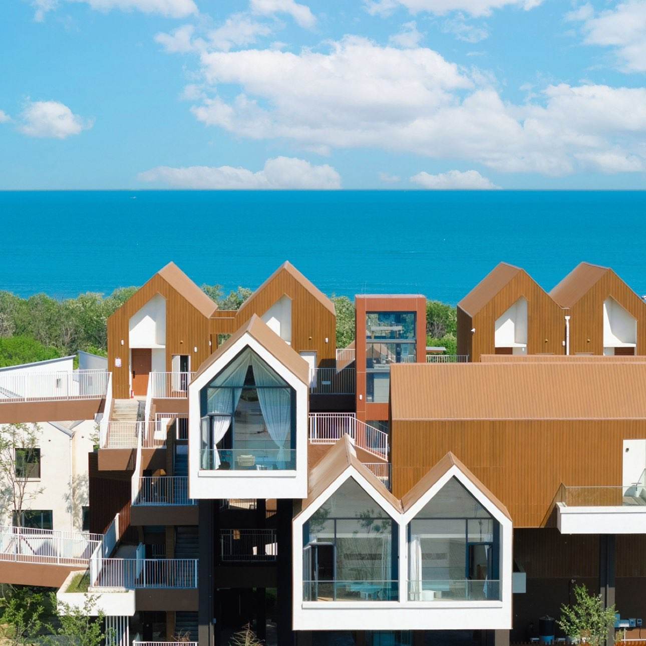 ���� ���տ�Ԫɭ���ȼپƵ�2��+��������1��+���ջ�ӭˮ��+����Minibar��Ʒ1��+���뵺������Ʊ4�� (������315.67Ԫ����631.33Ԫ/����) ȯ��3��1894Ԫ�������ɲ�ֺ��� δ�ҿ��ˣ�