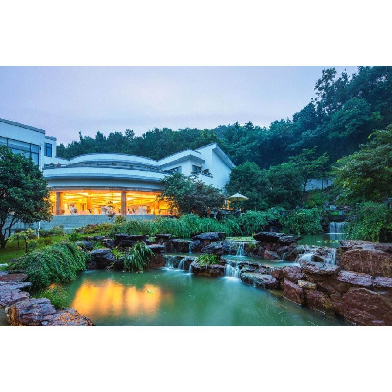 ������̨ɽׯ �����羰���� 2�� ���ͣ�� ����ӳ��˷���14:00 �µ�3��1897Ԫ(����ȯ����632.33Ԫ/��)���ɲ����ʱ��